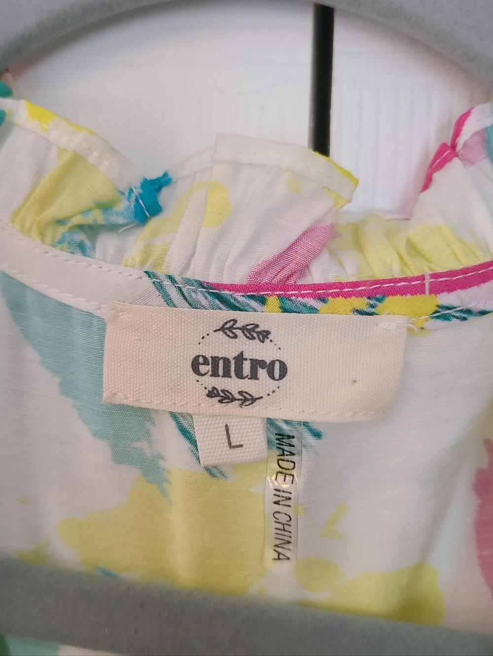 Entro White Multicolor Ruffle Sleeve Blouse - Picture 3 of 3